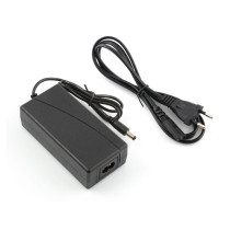 BERGE Napájací zdroj pre LED desktop - 3A - 36W - 12V DC