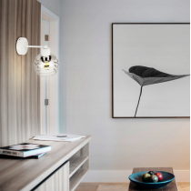 BERGE Sklenená LED nástenná lampa biela 1xE27 - gulička horizontálne pruhy